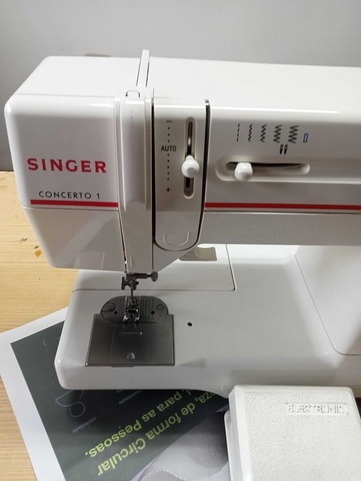 Máquina de costura Singer