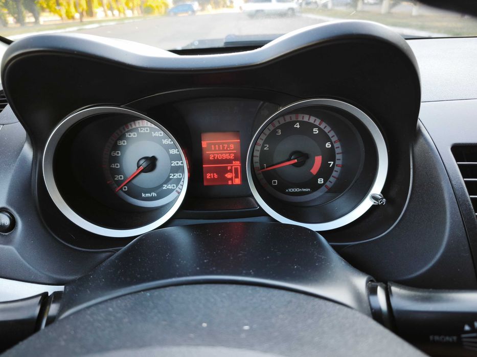 Mitsubishi Lancer 10