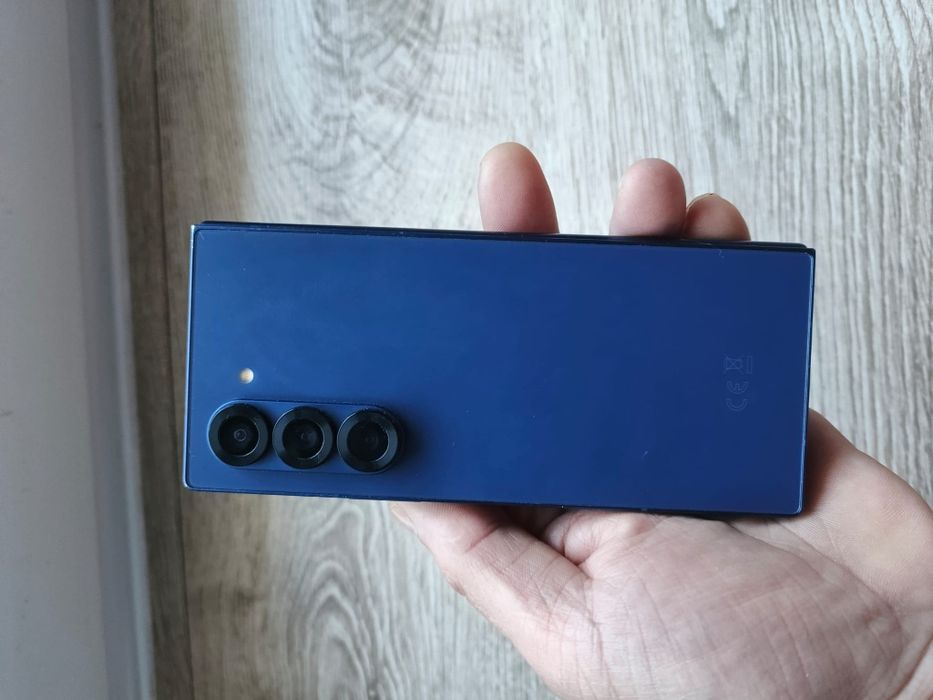 Samsung galaxy z fold 6