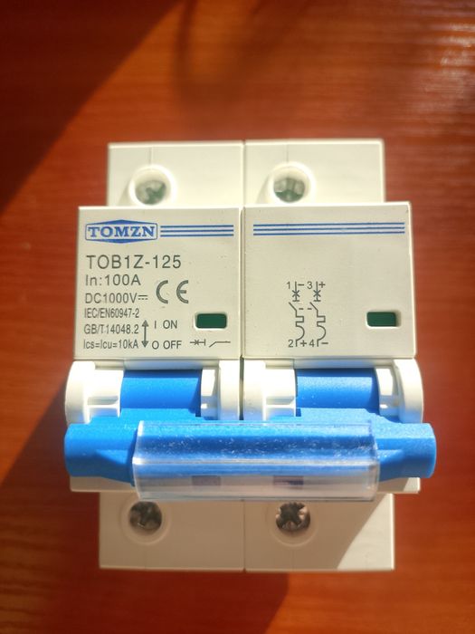 Автомат постійного струму DC 100A  для сонячних панелей акумуляторів