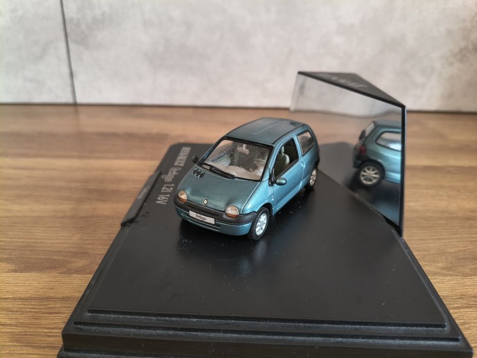 Model Renault Twingo w skali  1:43 Norev