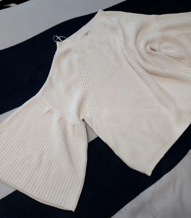 Bawełniany śmietankowy sweterek / dzwonowate rękawy George r.XL/42 UNI