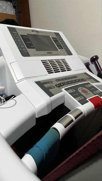 Electric Treadmill447133228561213440