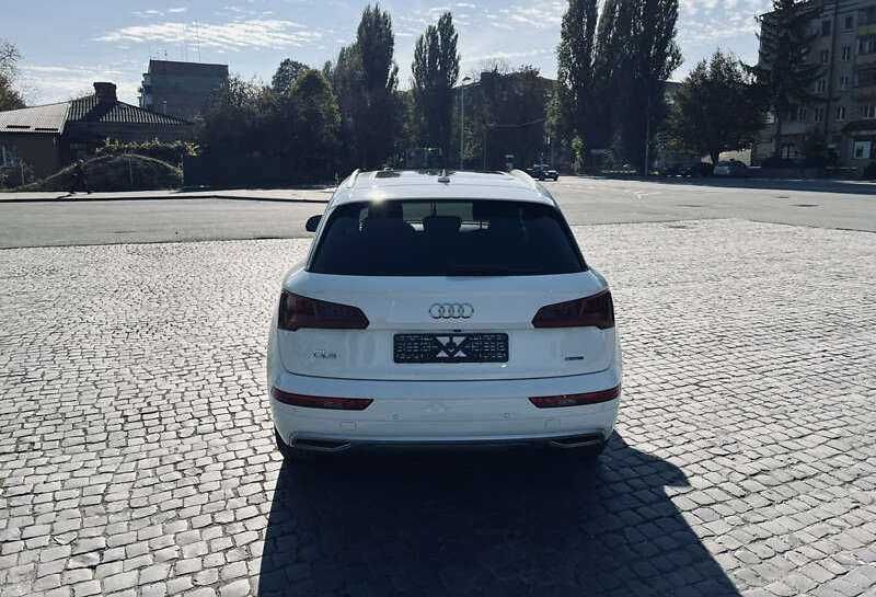 Audi Q5 2020 года