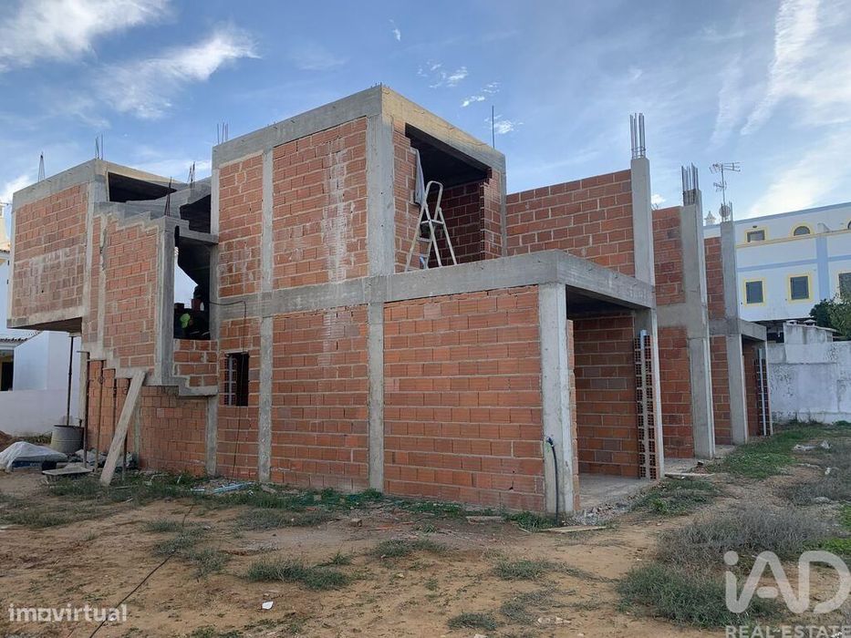 Casa T3 em Vila Nova de Cacela de 142,00 m2