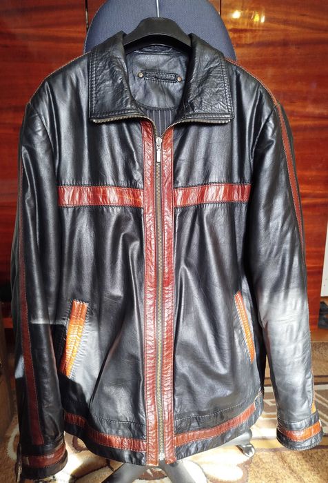 Чоловіча шкіряна куртка