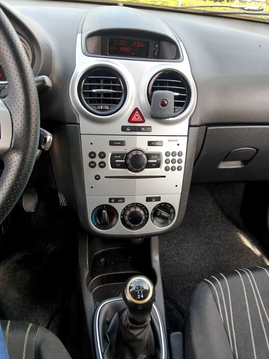 Opel corsa 1.3 cdti