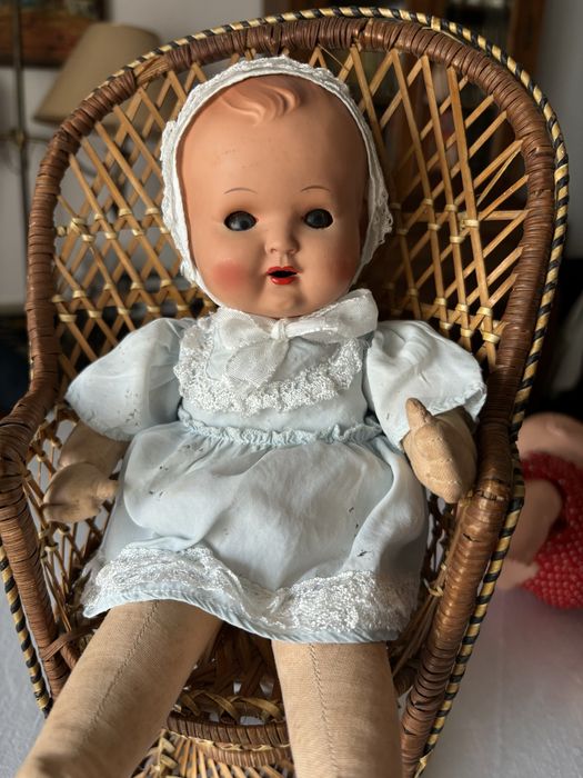 Boneca antiga com corpo em pano e cabeça em celuloide Tartaruga.