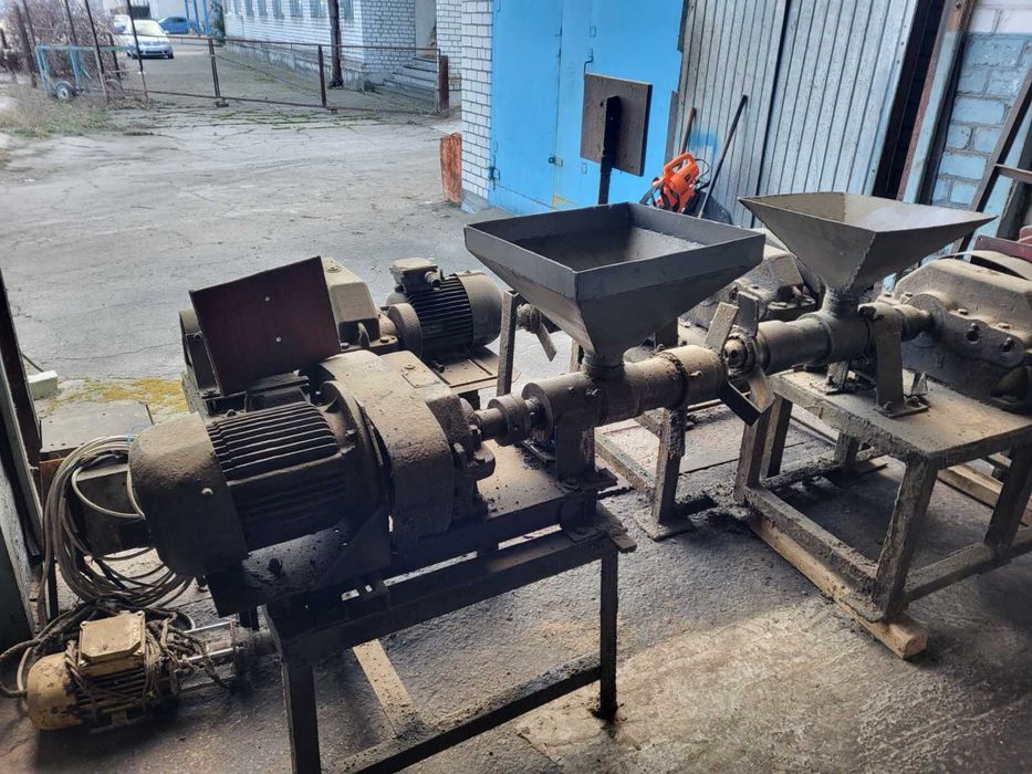 Маслопреса б/у в робочому стані