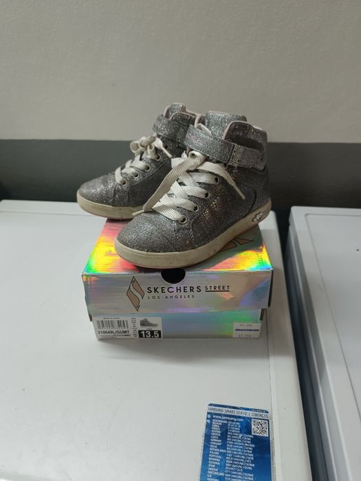 Botas  para menina em ótimo estado