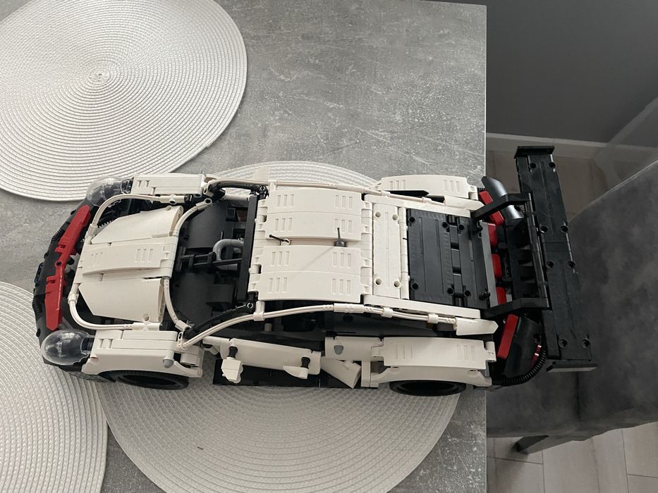 Sprzedam samochod z klockow