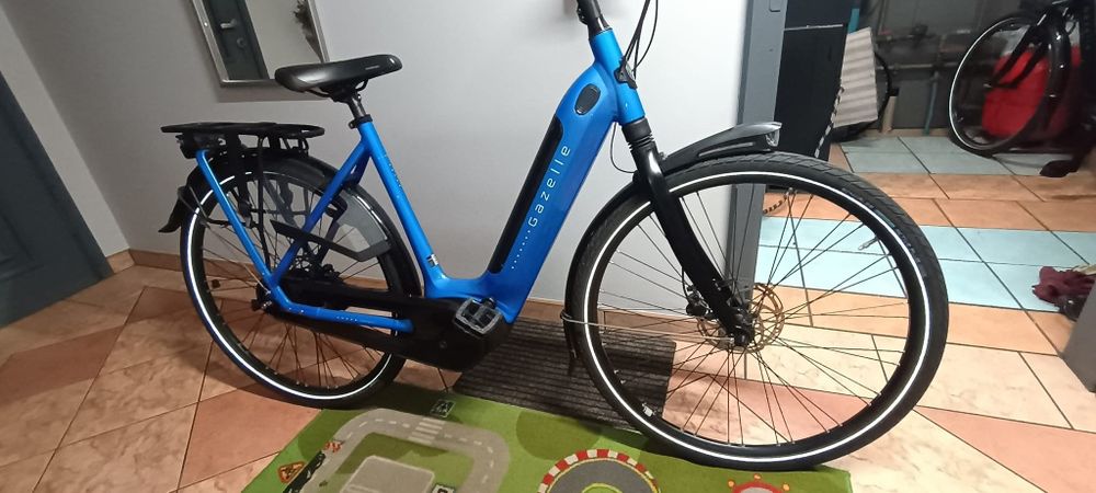 Rower elektryczny Gazelle Grenoble C8 2024 rok