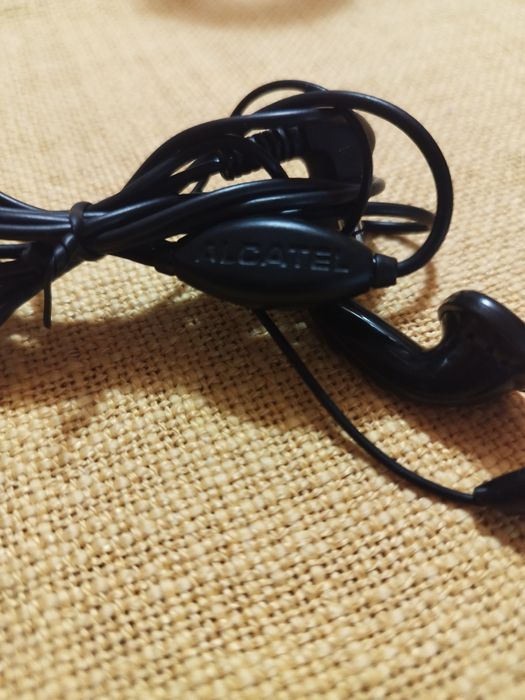 Słuchawki Alcatel. Stan idealny.