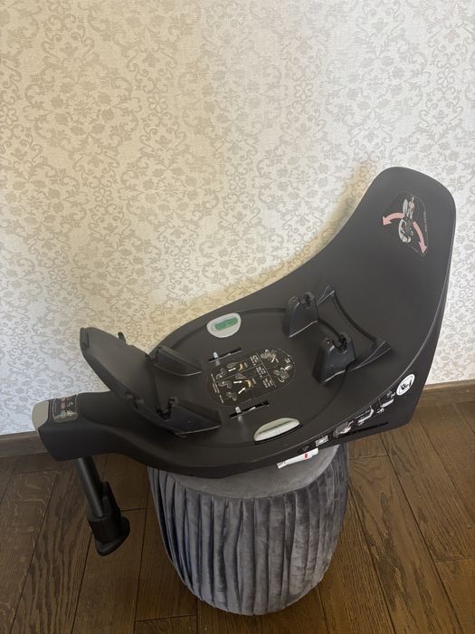 Автокрісло Cybex Cloud T  i-Size Sepia Black з базою Isofix