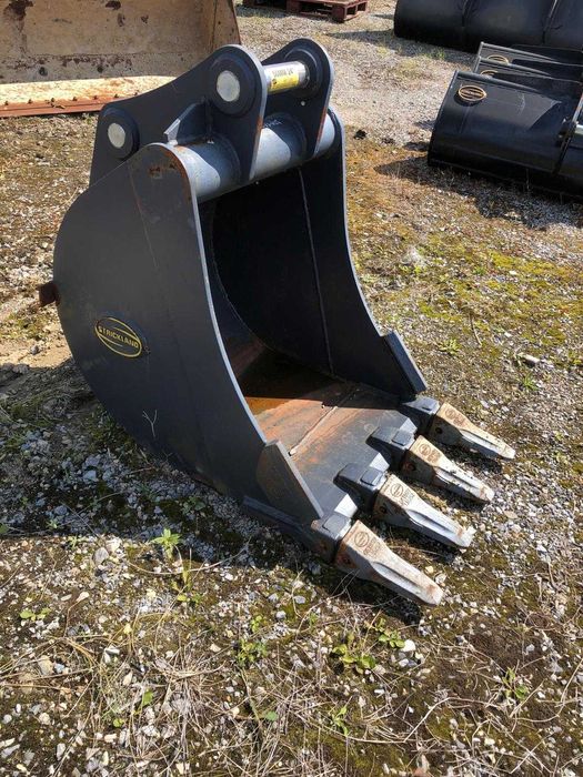 Łyżka 60 cm STRICKLAND   CAT KOMATSU HITACHI  sworzeń 5 cm