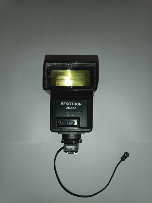 Uniwersalna Lampa Błyskowa Hama berotron 2500D