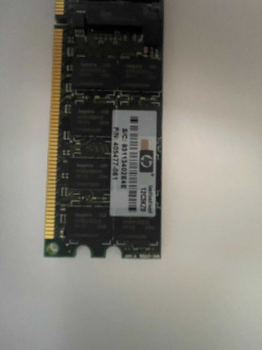 Memória RAM - 4GB 2Rx4 PC2-5300P-555-12