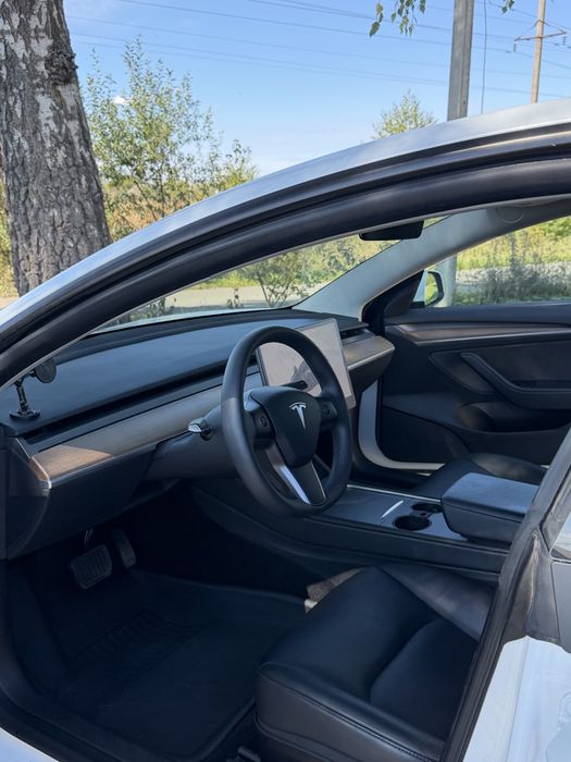 Tesla model 3 long range dual motor