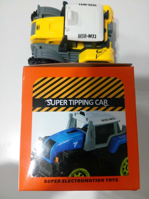 Interaktywne kopyrtek przewrotka traktor ciągnik