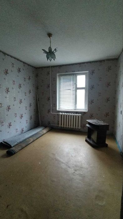Продам 2 кімнатну квартиру на Карачунах (Миколаївське шосе)