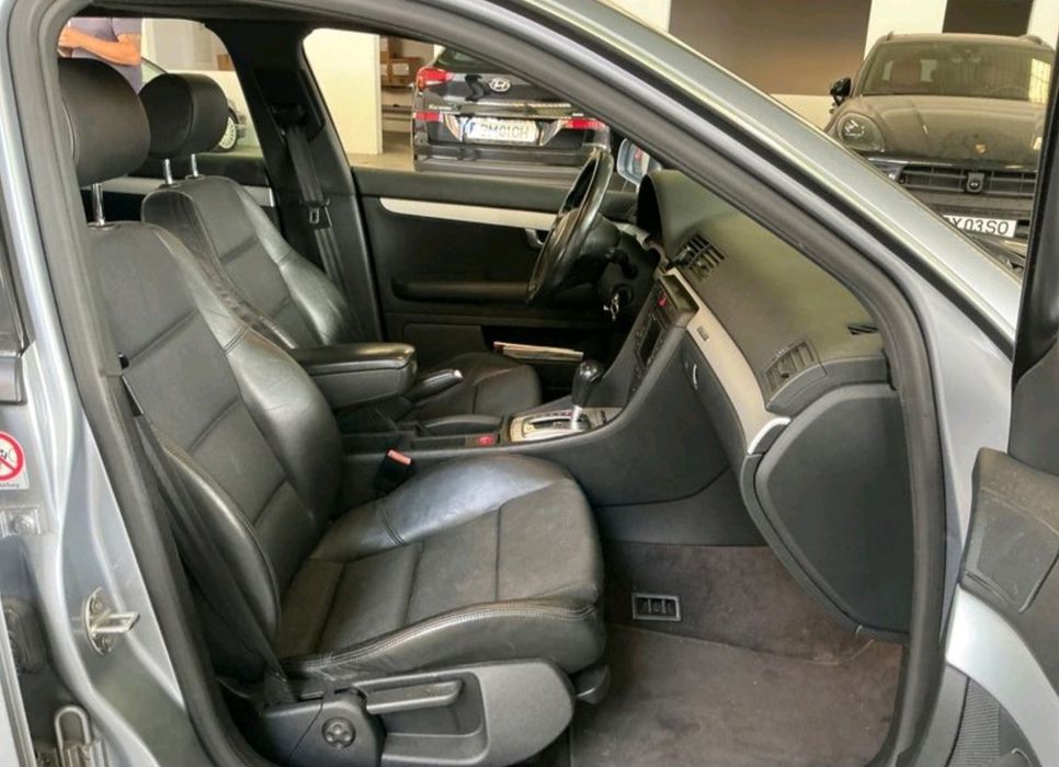 Audi A4 3.0 V6 220CV S-Line 4x4 viatura Rara, GPS, Caixa Automática patilhas no volante, Full Extras. Aceita-se troca por mota (Leia toda a Descrição)