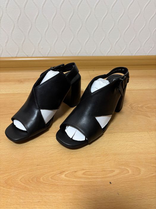 Босоніжки Braska, 37 р