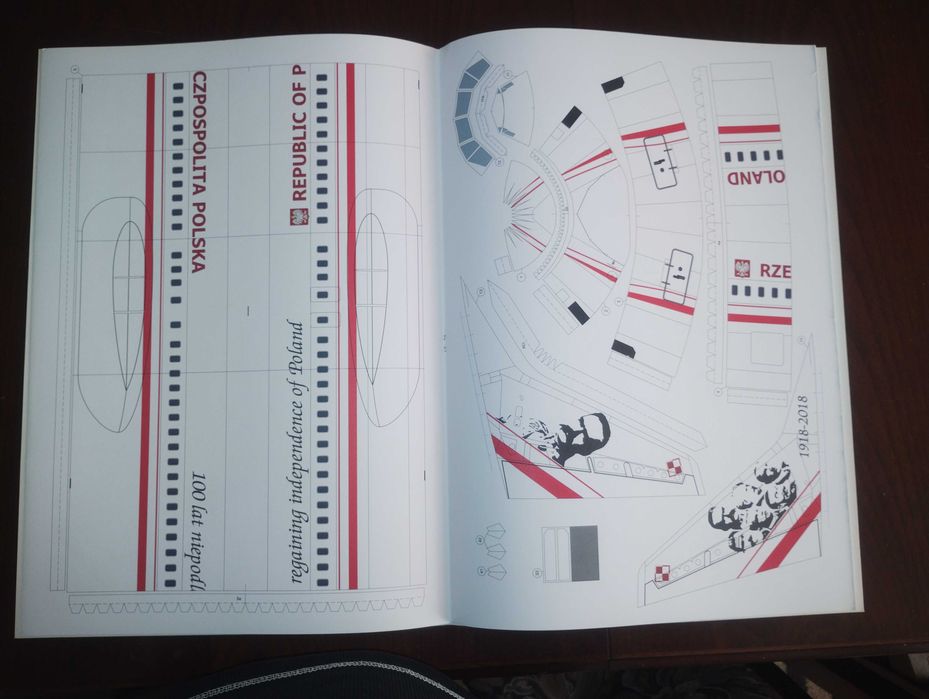 MPModel 41 Odrzutowy samolot pasażerski Boeing 737-86D Józef Piłsudski