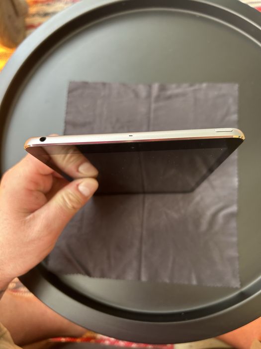 Продам iPad 2 mini