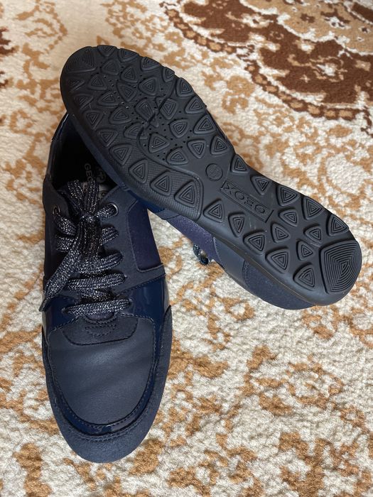 Кросівки жіночі GEOX