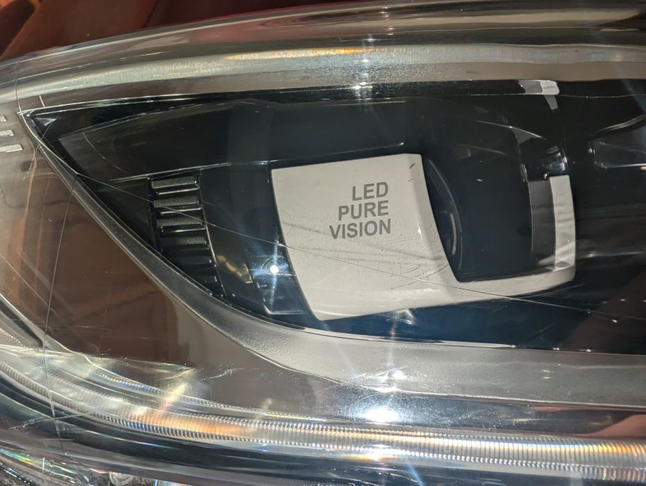 Farol Renault Kadjar 2015-2026 Dir