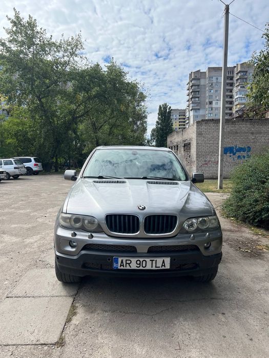 Продам BMW X5 e53