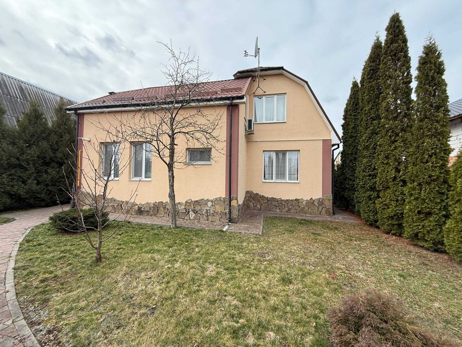 Оренда. Затишний 2-поверховий будинок. 4 кімнати, 106 квадратів. Шкуринці