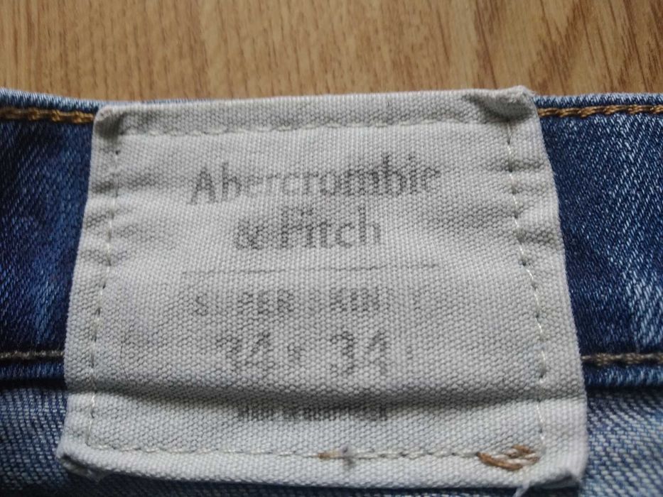 krótkie spodenki jeansowe 34/34