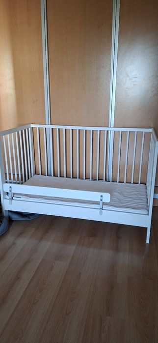 Cama para bebé IKEA