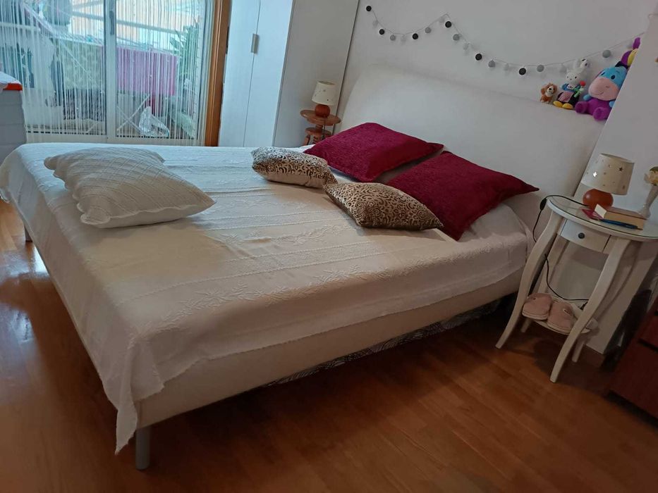 Cama de casal + colchão