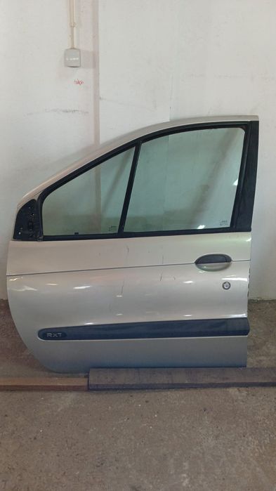 Porta frente esquerda renault scenic 1 ano 1999