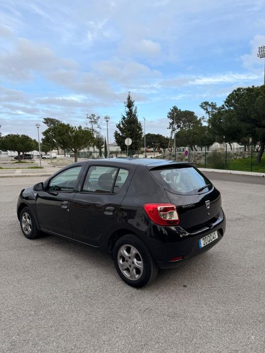 Dacia Sandero 2015  Impecável