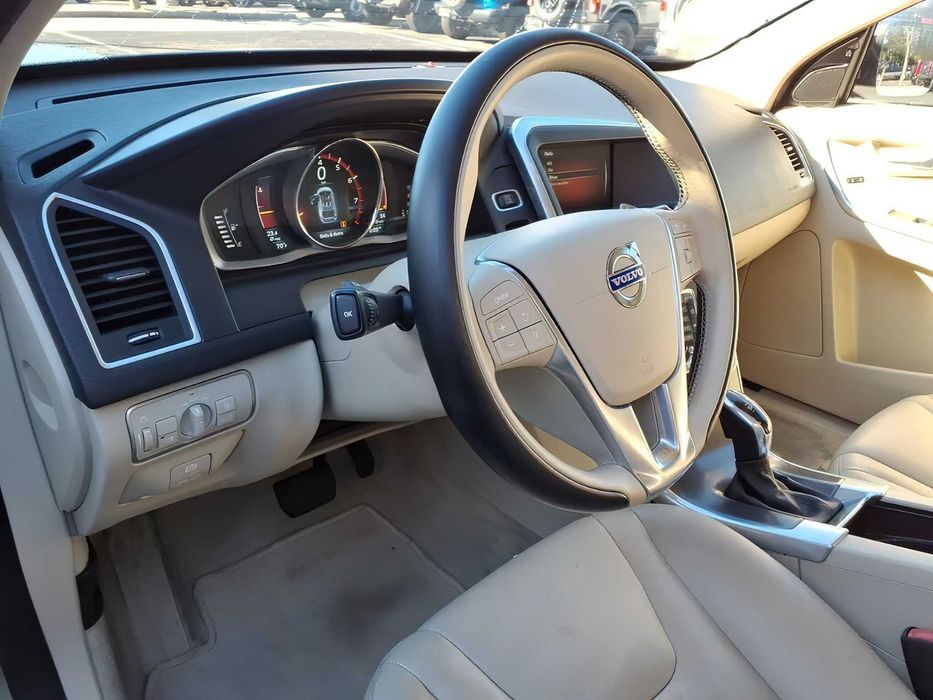 Volvo XC60  2015