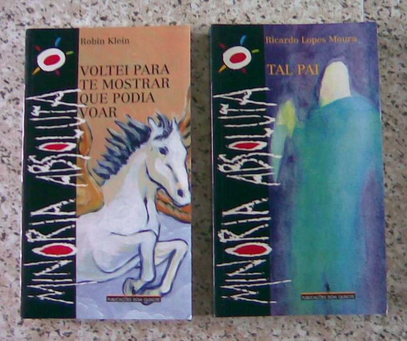 Livros da colecção juvenil Minoria Absoluta