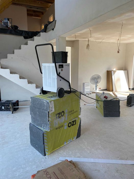 Wynajem osuszacz wypożyczalnia osuszanie mieszkań ozonator zalanie