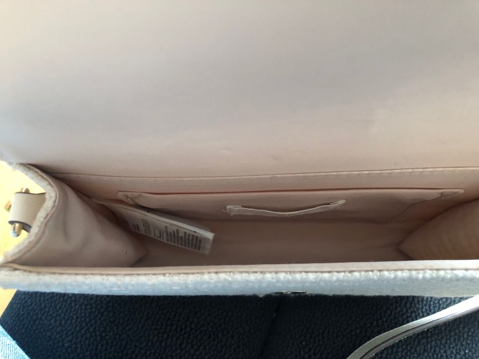 Kopertówka bezowa z łańcuszkiem