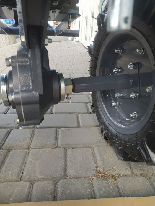 Дизельний мотоблок Бізон 1100А 3 люкс КПП 3+1( понижена передача)