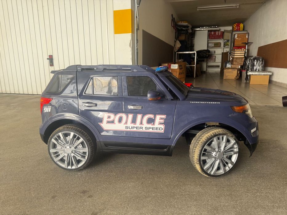 Carro elétrico infantil