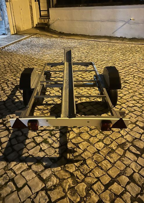 Atrelados Reboques Motas