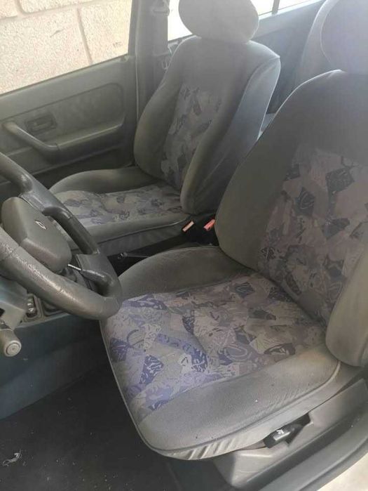 Renault Clio 1.9d 5 lugares