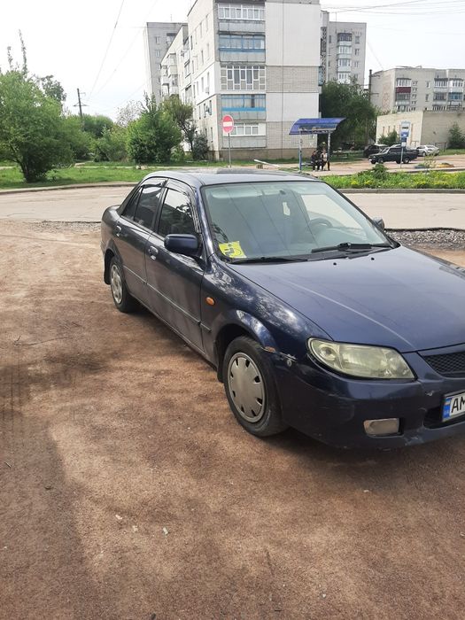 Мазда 323 2001г.