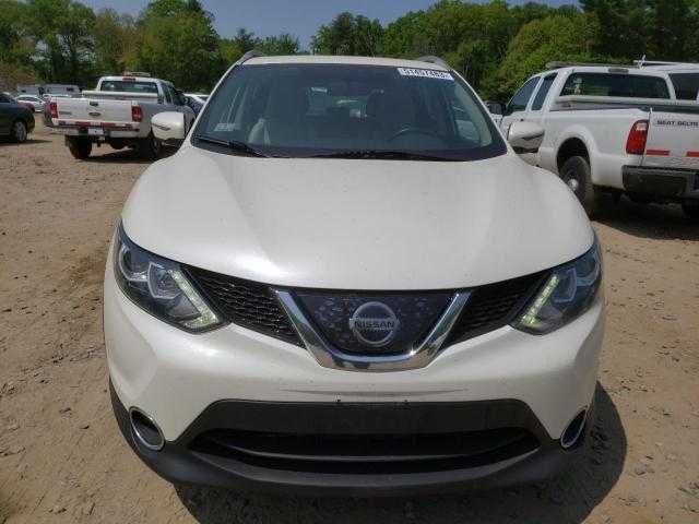 Nissan Rogue Sport Qashqai Рог спорт кашкай бампер с разборки