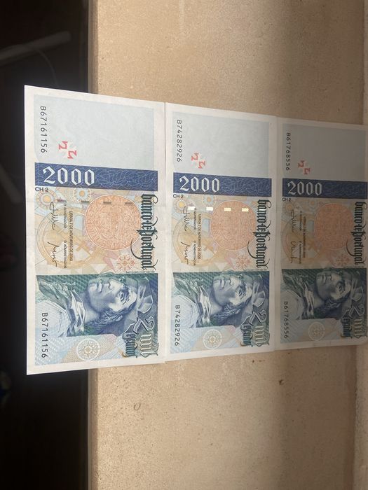 3 Notas 2000 Escudos do ano 2000
