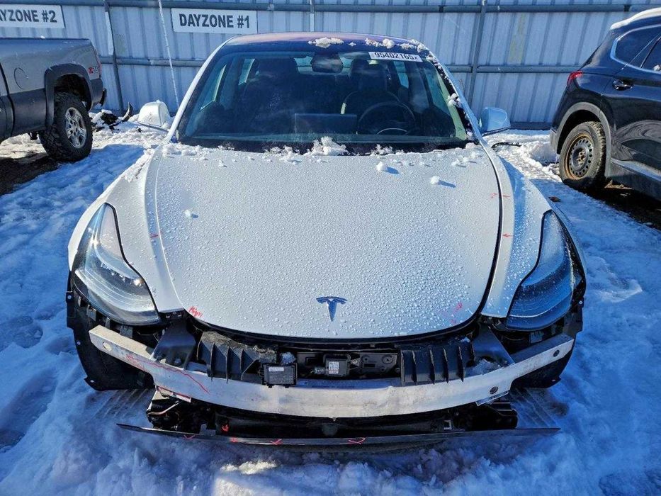 Tesla Model 3 Long Range 2018 в дорозі