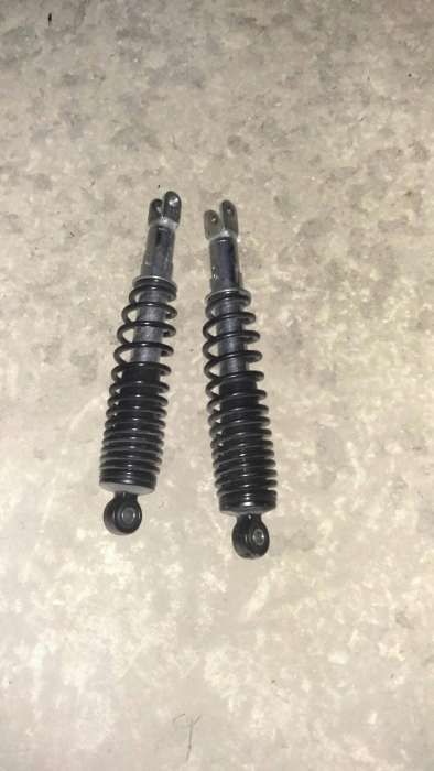 Peças usadas sym gts acidentada e PCX